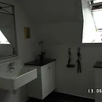 Bed and Breakfast Sweethome 2*