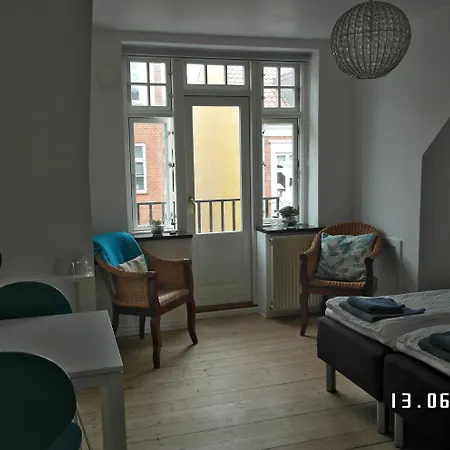 住宿加早餐酒店 Sweethome 2*