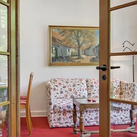 Sweethome 住宿加早餐酒店 埃斯比约