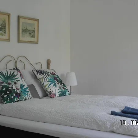 Bed & Breakfast Sweethome 2*